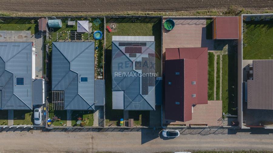 Vilă modernă, cu garaj, panouri și pompă de căldură, Cristian - 31
