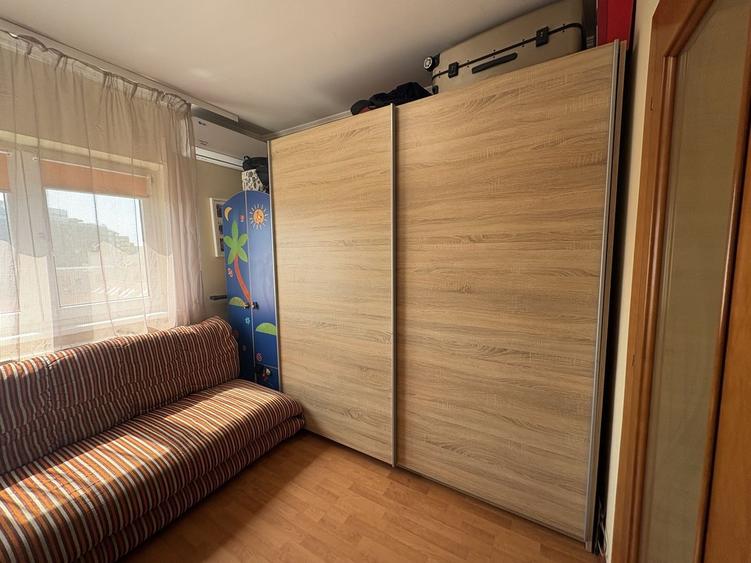Vânzare Apartament 4 Camere cu Centrală pe Calea Vitan între Mall și Mihai Bravu