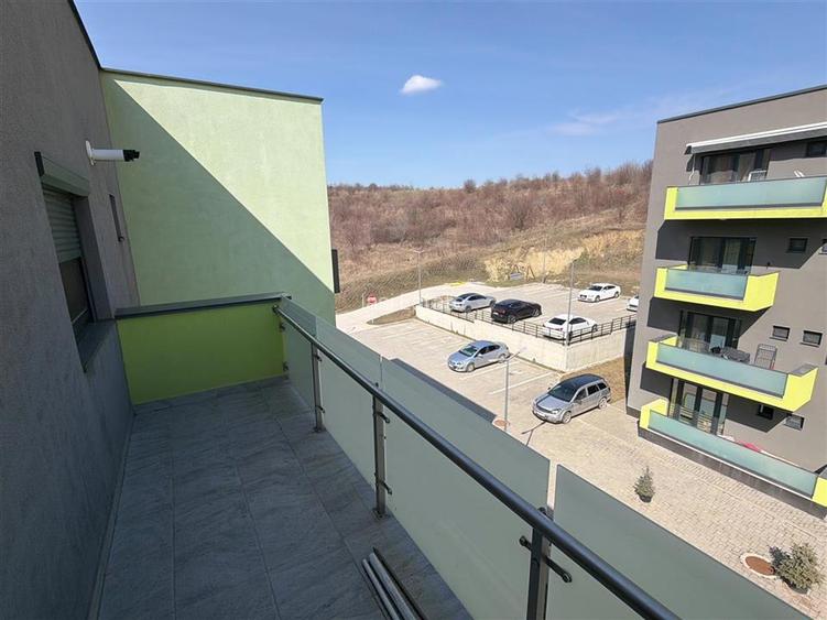 Apartament cu 3  camere in zona Copoului, Str. Fundac Ursulea - 11