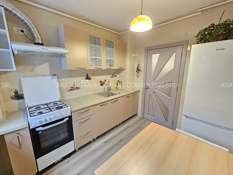 Piata Sudului / Apartament 2 cam renovat / Loc de parcare-3 min metrou - 8