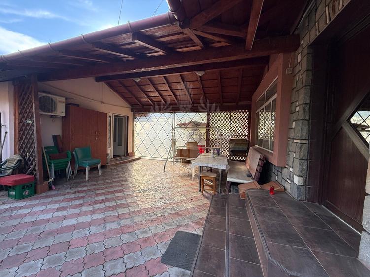 Casa extinsa 8 camere, garaj, teren 1300mp , zona stradala Paulestii Noi - 23