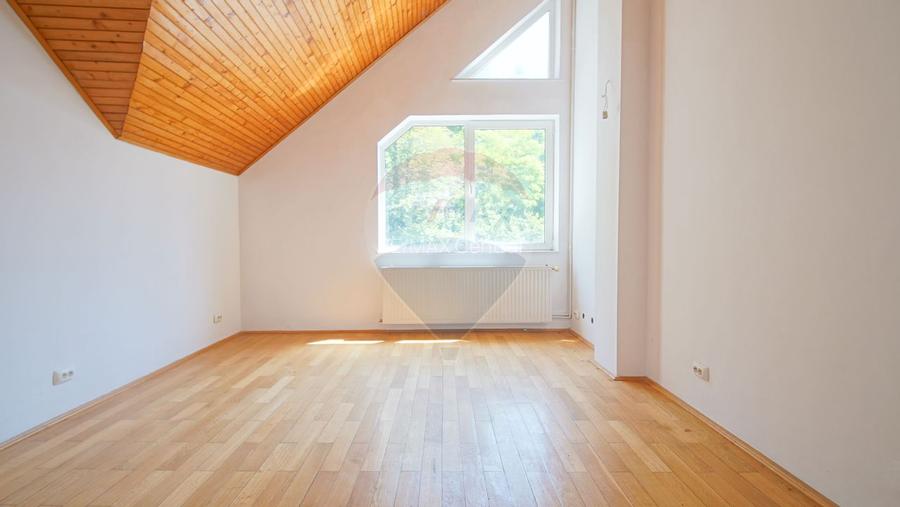 Imobil premium de închiriat în Brașov, aproape de Biserica Neagră - 25