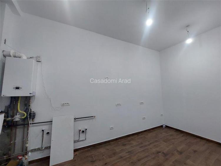 Apartament cu curte privata, zona Bou Rosu, pentru locuit sau afacere - 5