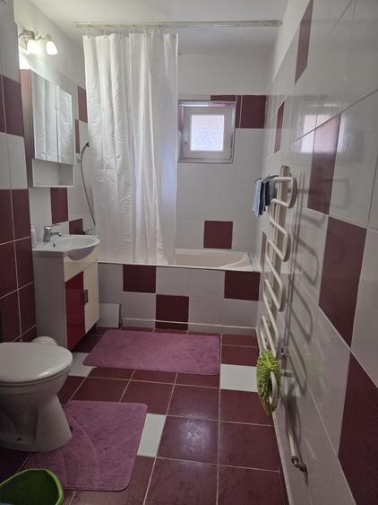 Apartament bloc nou, mobiat, cu parcare
