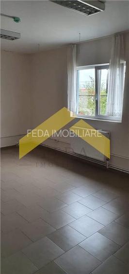 De vanzare doua hale pe un teren imprejmuit 9000 mp zona Gai - 18