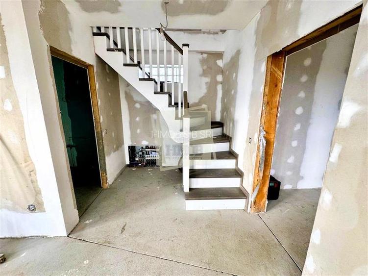 Casa individuala 4 camere 124mp | anexa 42mp | teren 550mp in Sura Mare - 8