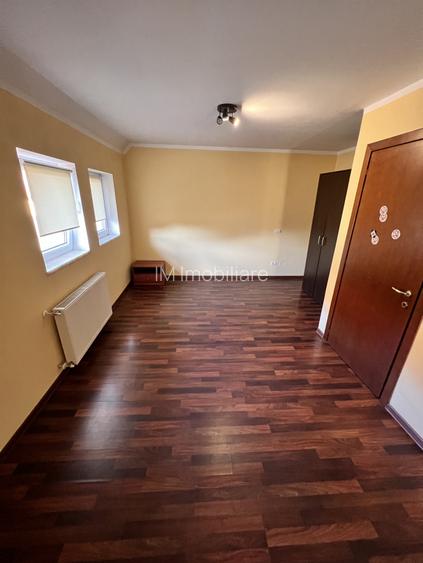 Comision 0 - zona Kaufland - Apt. cu 4 camere pe 2 niveluri - CT/AC - 10