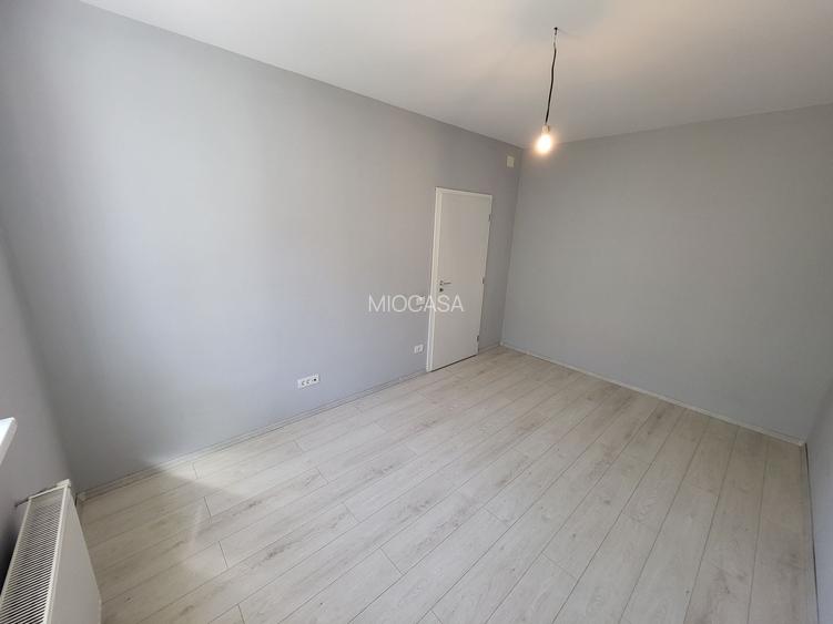 Bloc Nou. Etaj 1. Decomandat. Langa magazine si mijloace de transport - 7