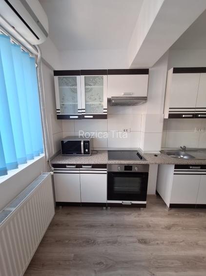 Închiriez apartament cu 2 camere  - 8