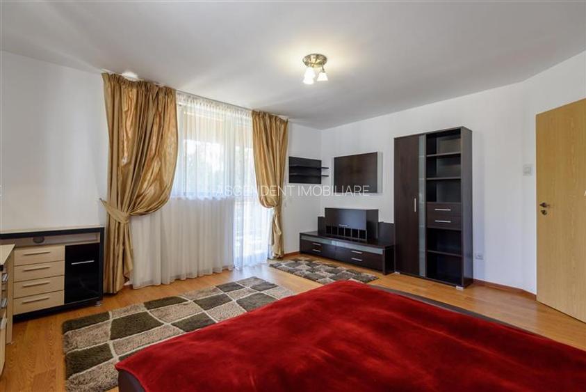 Vila impozanta,pretabila si pe segmentul comercial/ servicii,Tractorul,Brasov: F - 39