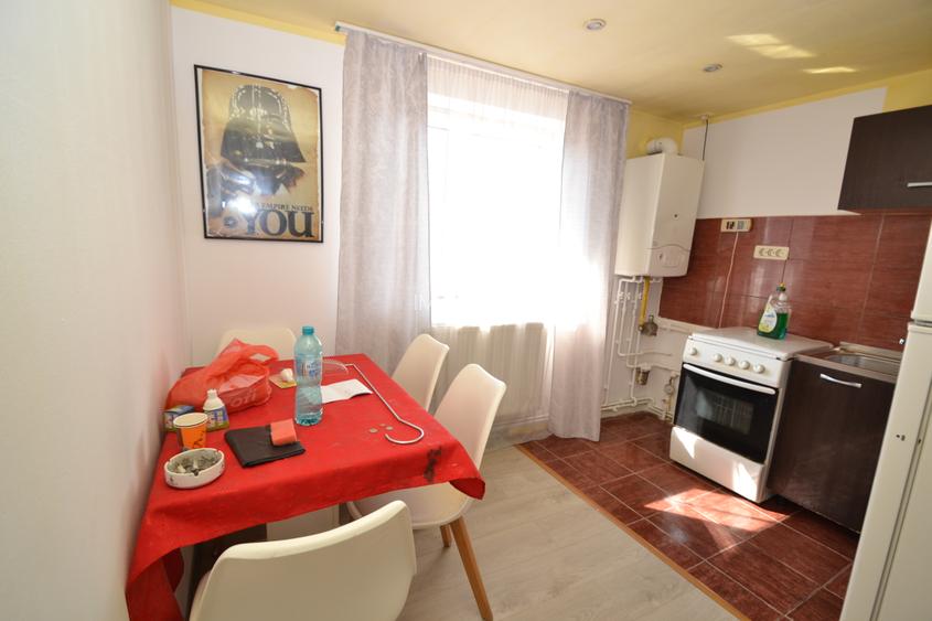apartament 1 camera, 30 mp, decomandat, zona Aradului,240 euro - 6
