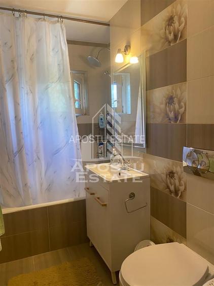 Apartament cu trei camerecentrala proprie Atrium Mall - 14