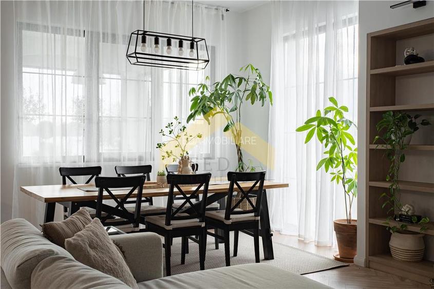 Casa la sol de lux in Mandruloc - 16