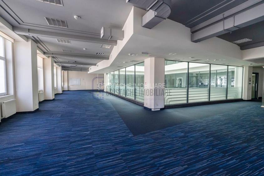 Spatiu tip birou individual, in P-ța Unirii - 8