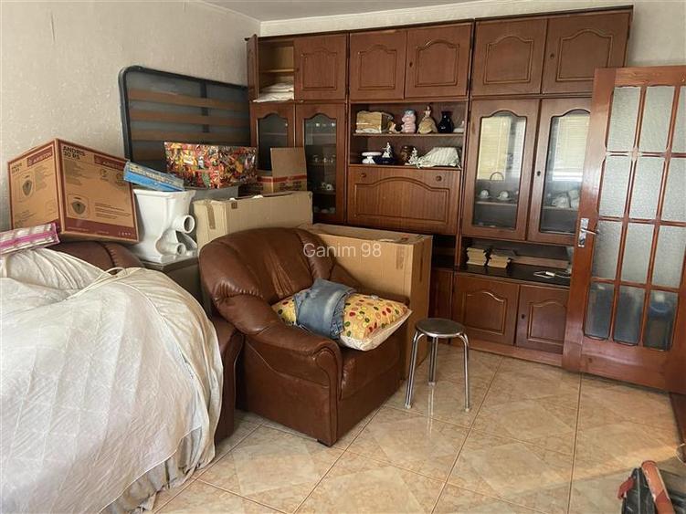 Apatament 2 camere , zona ultacentrala - Piata Moldovei , et 3 4 , decomandat , - 2