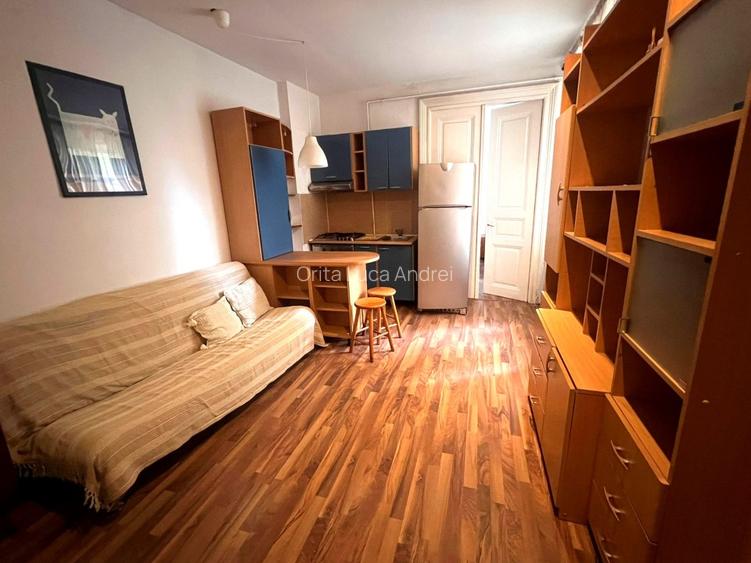 Apartament 2 camere | Vilă lângă Cișmigiu | Centrală proprie | 500€ - 2
