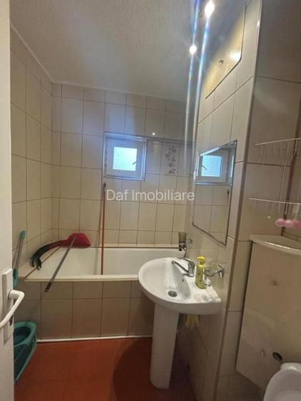 105000 euro - 3camere-72mp-Sun Plaza Metrou - bloc 1979 - 4