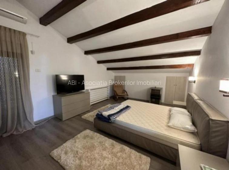Vila cu piscina pe malul Lacului Snagov teren 2000mp 6900eu/luna sau 1950k vanza - 16