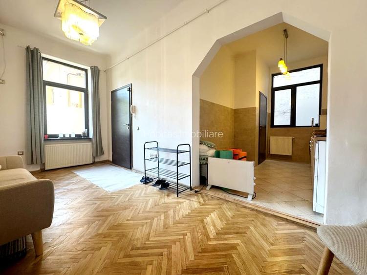 Apartament 2 camere 53mp,  tavan inalt, et1 zona Sora - Central - 8