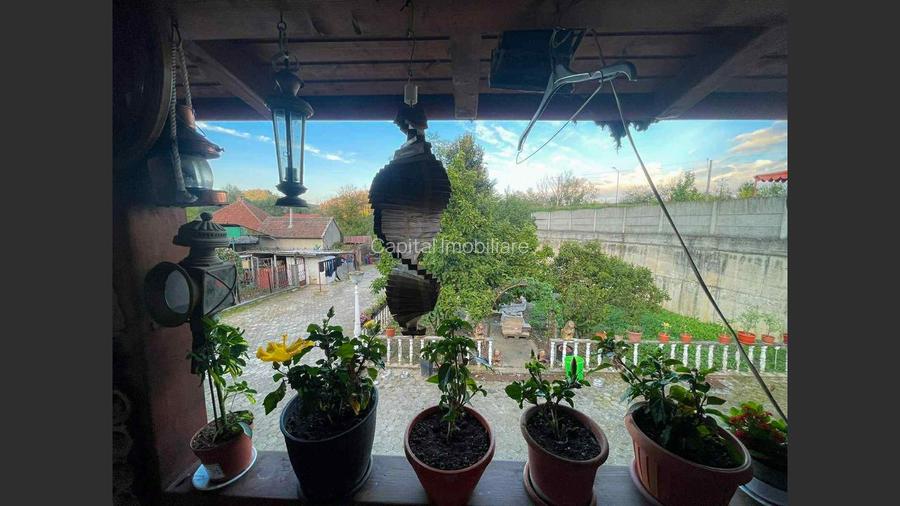 Casa 7 camere, teren 590 mp in Calnic - 4