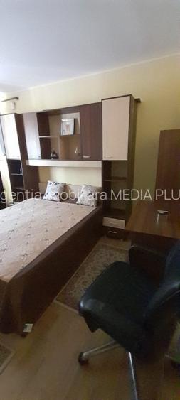 Apartament cu 2 camere decomandat situat in Siderurgistilor zona Viaduct, - 3