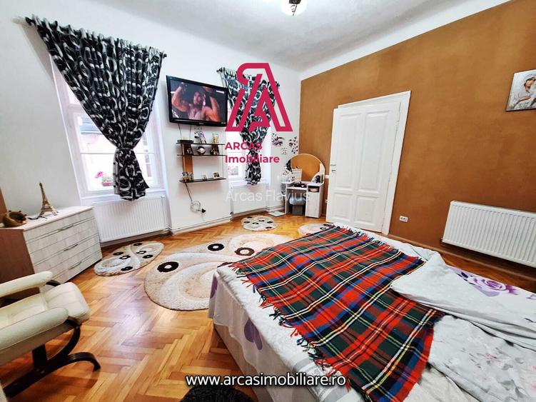 Casa individuala de vanzare cu 3 apartamente-Centrul Istoric Sibiu! - 7