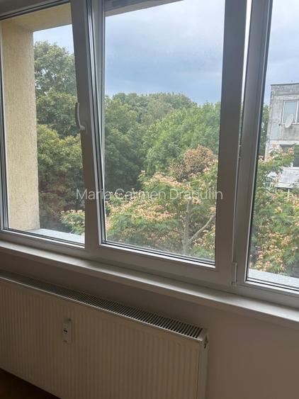 Vând apartament 4 camere  - 8