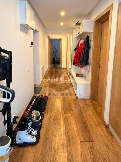 Apartament trei camere , 58 mp - ultracentral Brasov - 2