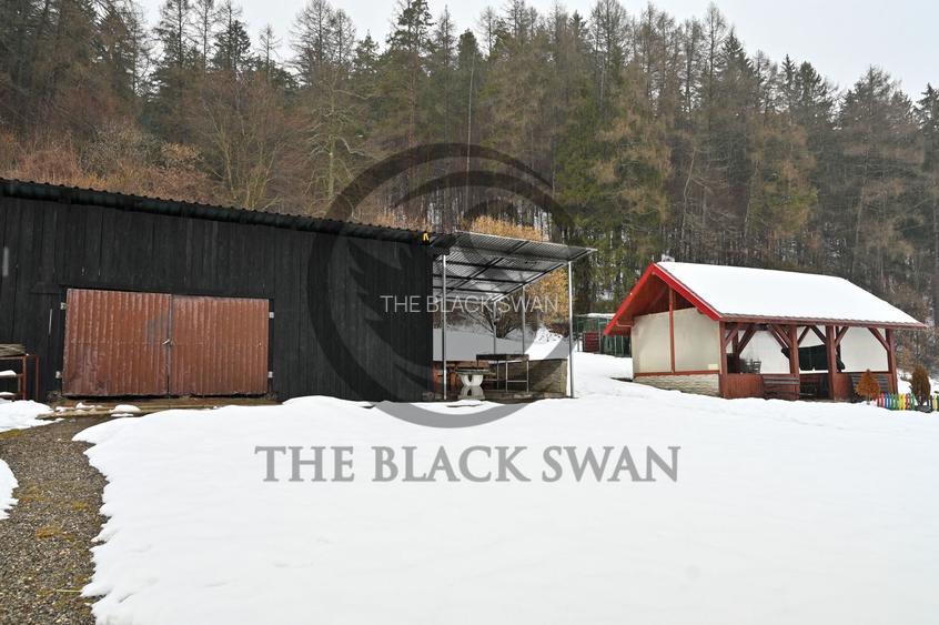 Pensiune la cheie de vanzare | 10 camere | Sacele, Brasov |Comision 0% - 35