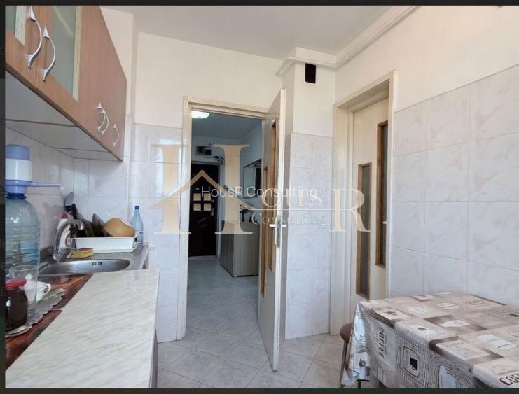 Apartament decomandat intr-un bloc izolat termic exterior ! Etaj intermediar. - 2