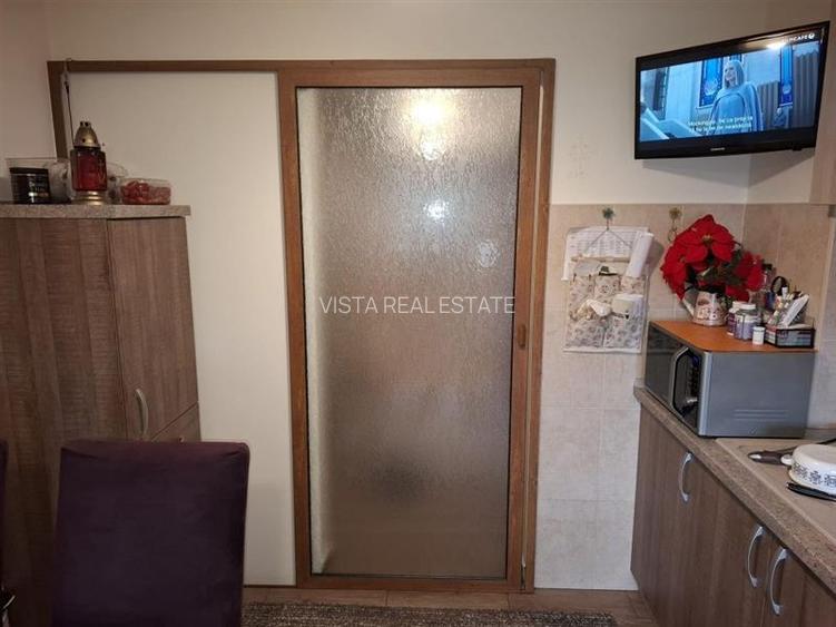 Apartament 3 camere, zona Tractorul - 8