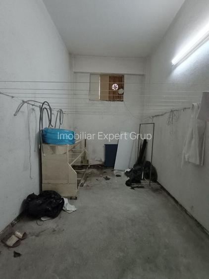 Iancului spatiu 70 mp  parter  depozit 380 - 4