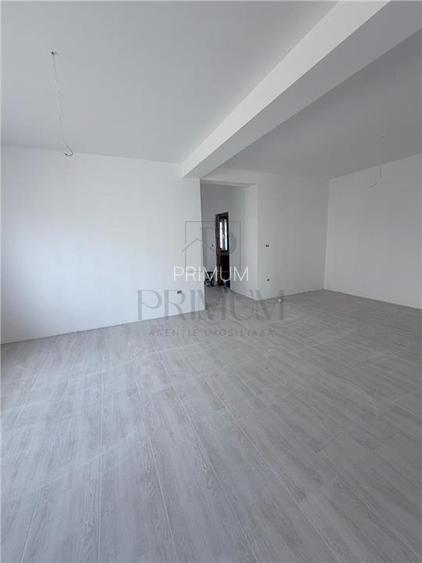 DUPLEX CU 3 BAI - TEREN 375 MP - BUCATARIE INCHISA - 3