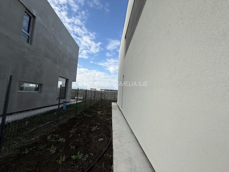 CASA| VILA INDIVIDUALA | LUX| COM 0% | 5 CAM| PROPRIETAR| NOU ! CURTE - 46