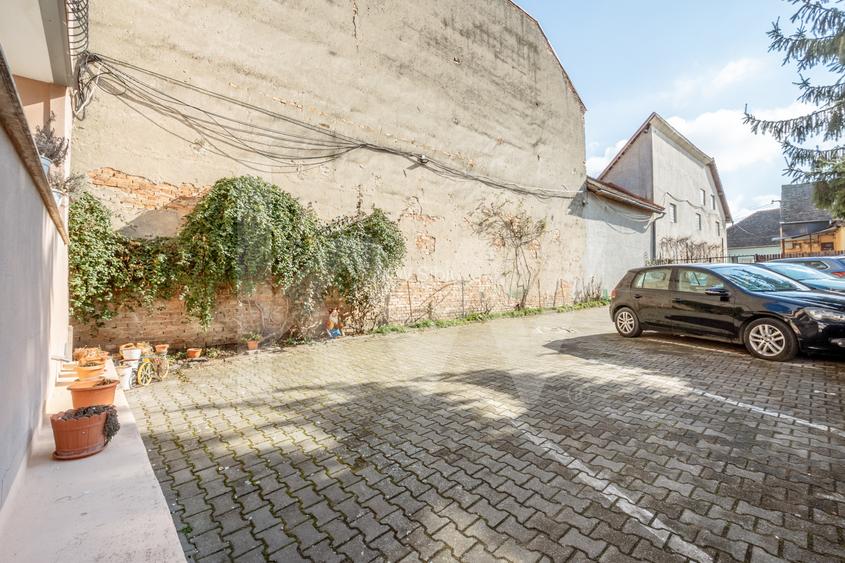 Apartament 3 camere - Etaj 1 - str. Lupeni - mobilat si utilat - 18