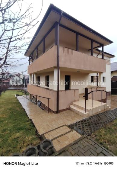 Casa cu 4 camere, teren 850 mp, Cug - 19