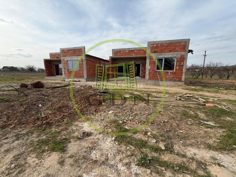 Casa plan parter, 356 mp teren, 90 mp utili, Bariera Valcii - 2