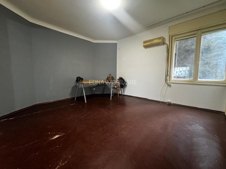 Inchiriere 5 camere, Piata Romana - 12