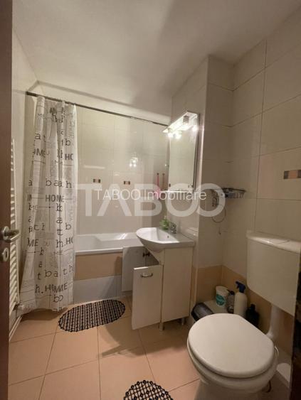 Apartament cu 2 camere decomandate si balcon de inchiriat in Strand - 9