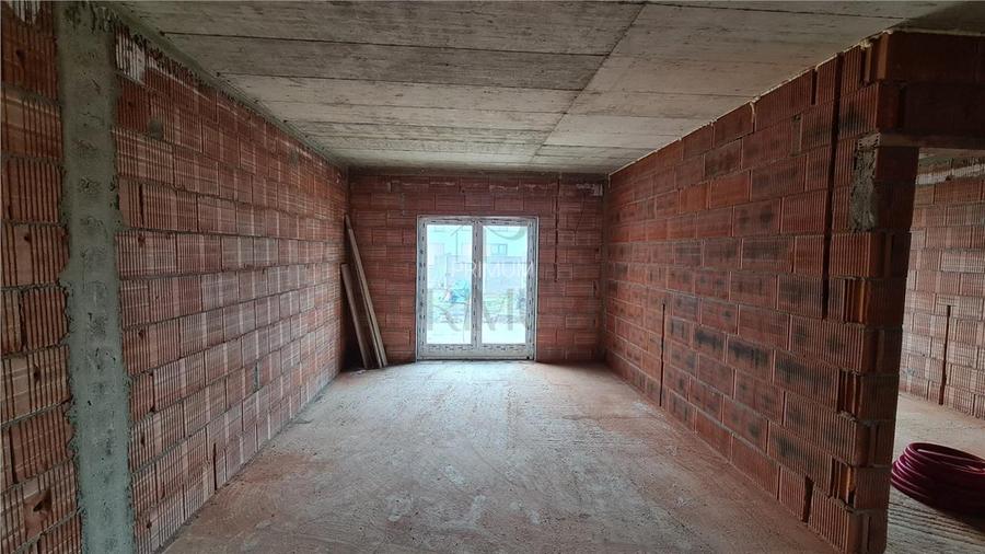 Duplex pe parter - personalizare interioara - zona linistita. - 14