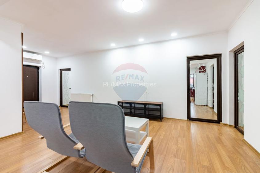 Casă / Vilă de vanzare în Voluntari, venit lunar din chirii 5800€ - 3