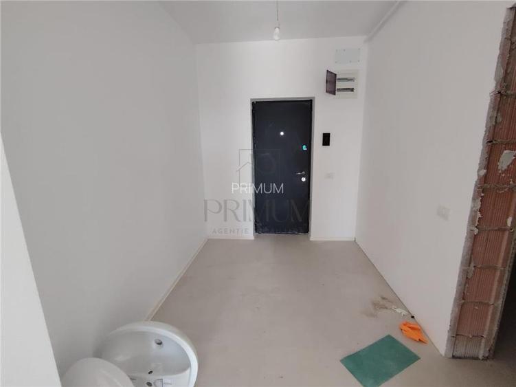 Apartament 2 camere - living 30 mp - balcon mare - camara - 10