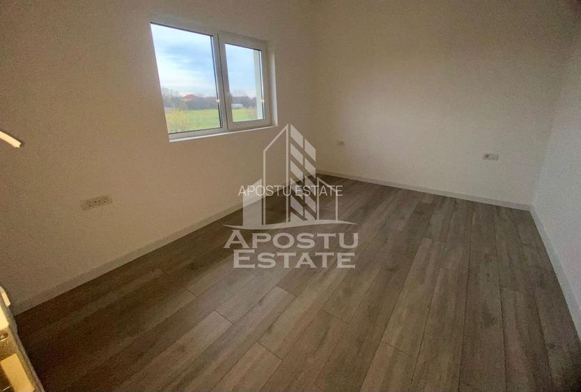 Duplex, 4 camere, centrala proprie, curte, Mosnita Vechie - 2
