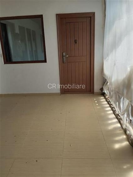 Vila de vanzare cu acces la padurea Izvorani in spatele casei si aproape de cent - 17