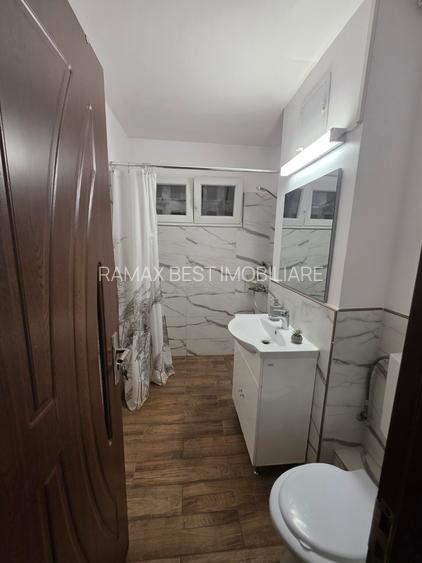 Titan, pe Liviu Rebreanu, 5 minute metrou si parc IOR, bloc 4 etaje, - 8