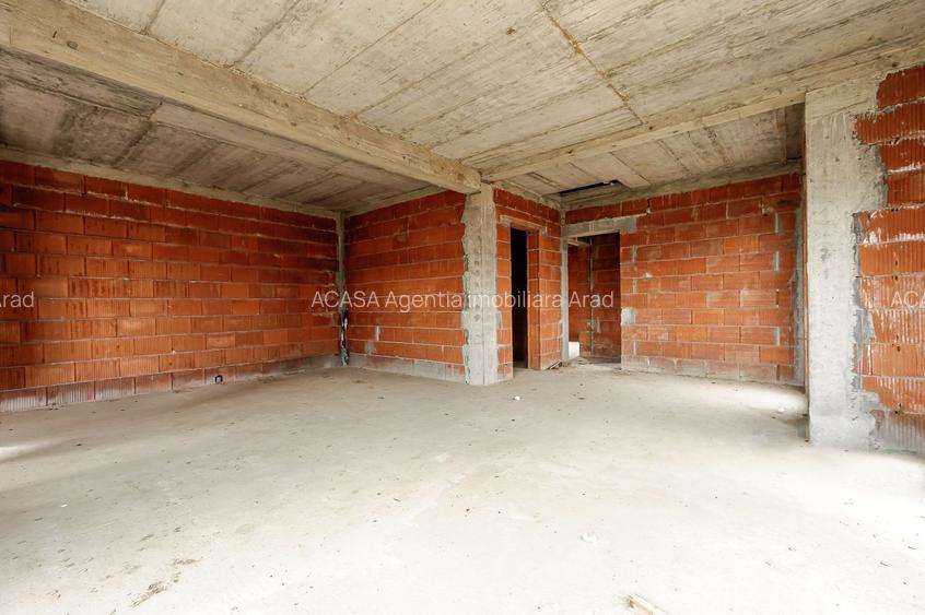 Casă nefinisata la sol in Fântânele, cartier nou Comsion 0 - 7