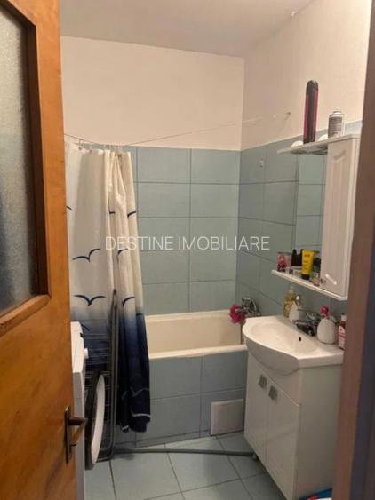 Panduri | 2 camere | 50mp | et 6 | semidec | 140.000 euro - 5