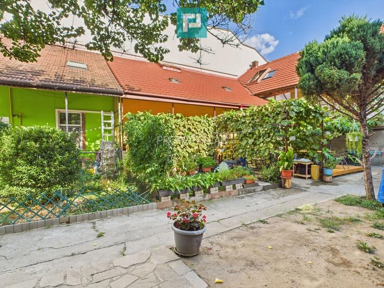 Apartament 3 camere  la curte  - Odobescu - 35