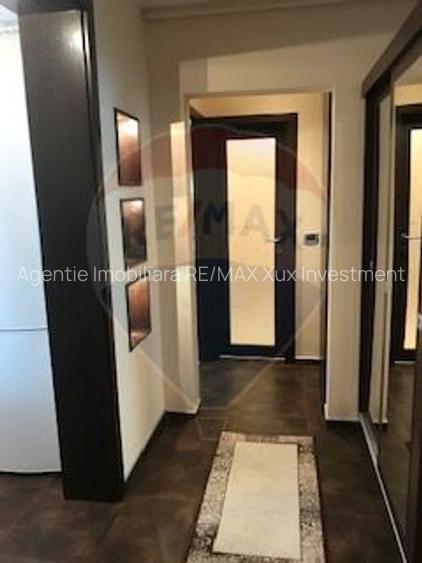 Apartament 2 camere de închiriat, str. Lunga - 8