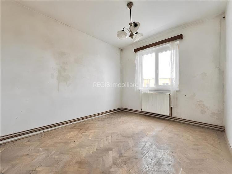 Apartament cu 2 camere in zona Florilor de renovat - 3